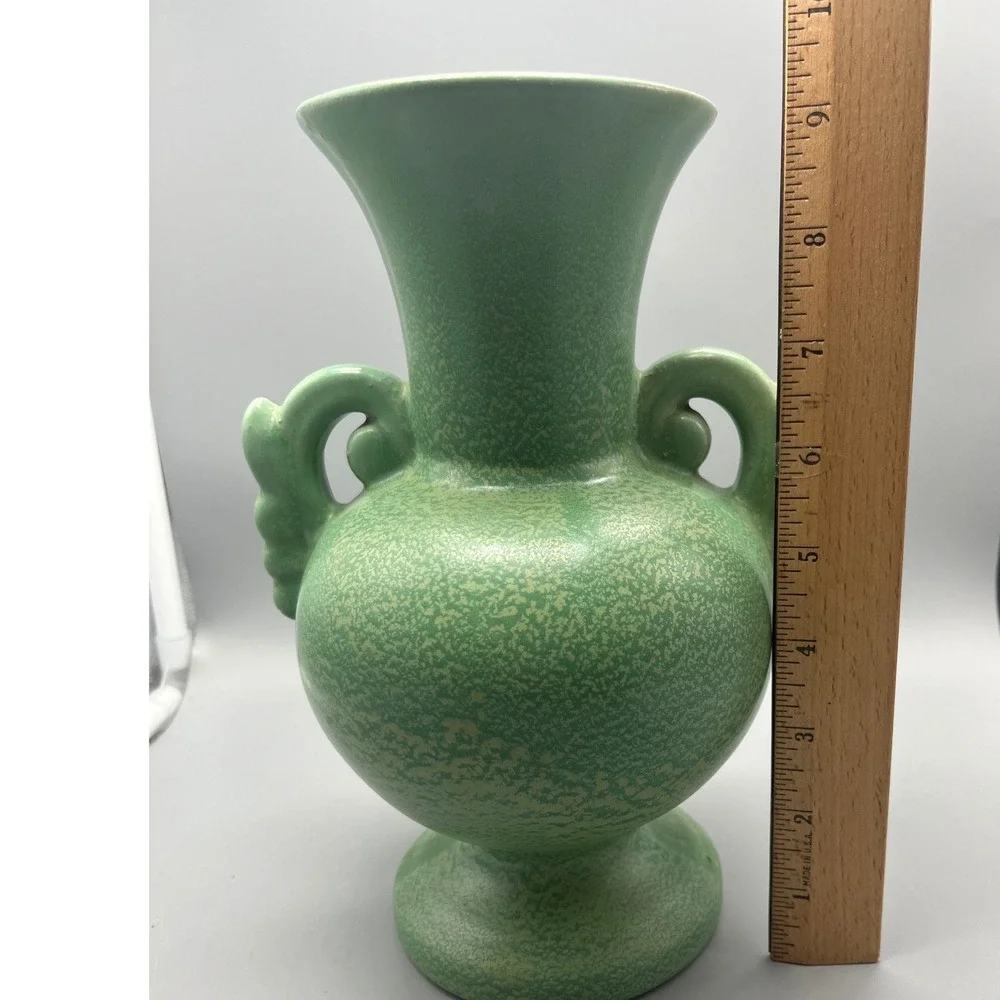 Haeger Art Pottery Geranium Leaf Frosted Matte Green Floral Handle Vase 792c 30s